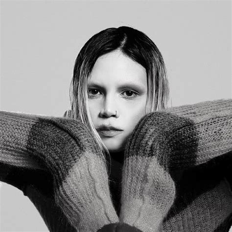 Querida Amalia - Bruses (letra da música) - Cifra Club