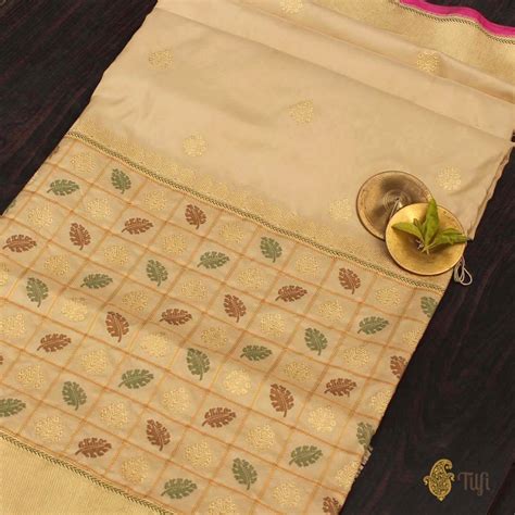 Cream Pure Katan Silk Banarasi Handloom Saree - Tilfi