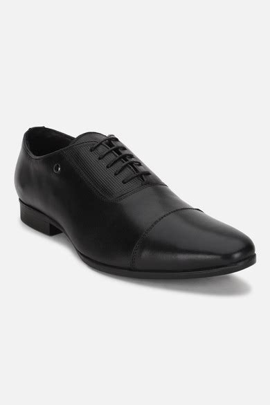 Buy Men Black Formal Shoes Online - 935221 | Van Heusen