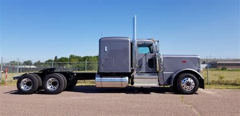 Peterbilt 389 Flat Top