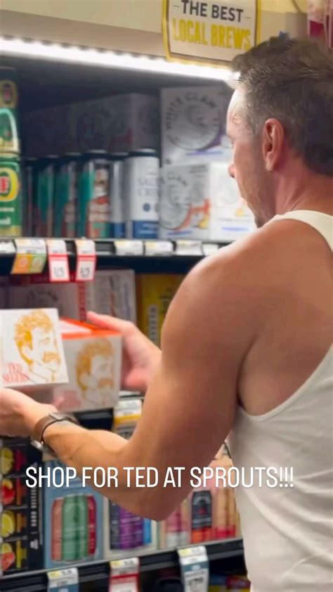 Aaron Michael Weakley ™️ (@bestfriendaaronweakley) • Instagram photos and videos