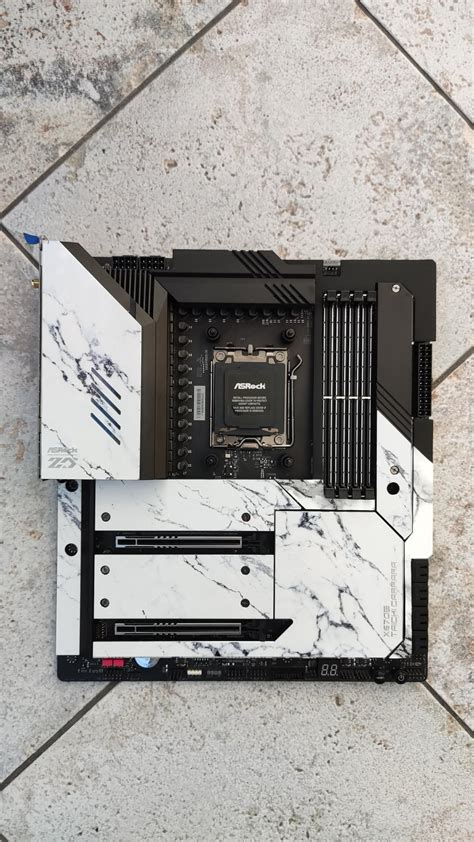 Fully shrouded X670E Taichi Carrara : r/ASRock
