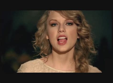 iTunes Plus and More: Taylor Swift - Mean (Official Music Video)