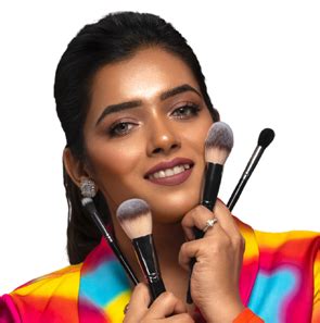 Get Upto 25% Buy Professional Makeup Brush Online at Affordable Price ...