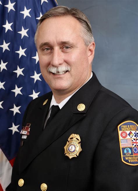 Henschel retiring as chief of city's Fire and Rescue Department ...