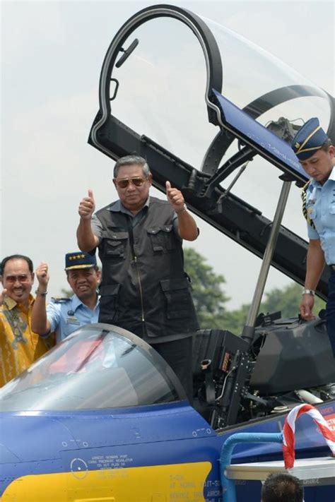 PICS:Indonesia Prez InT-50i Golden Eagle