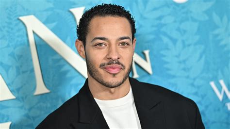 Knives Out 3 Is Assembling a Stacked Cast, Including Jeremy Renner ...