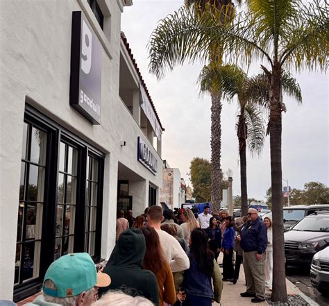 Relocated La Jolla Goodwill store opens to big crowd – San Diego Union ...
