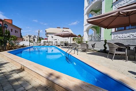 ROSEMARINE VILLA (Sevastopol) - Specialty Hotel Reviews & Photos ...