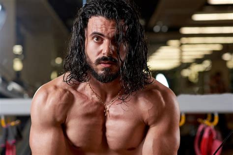 Long hair bodybuilder Images - Free Download on Freepik