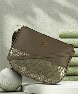 Buy Baggit Women Green Sling Bag GREEN Online @ Best Price in India ...