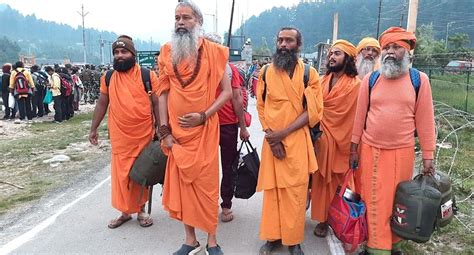 Amarnath Yatra resumes from both routes - IBTimes India