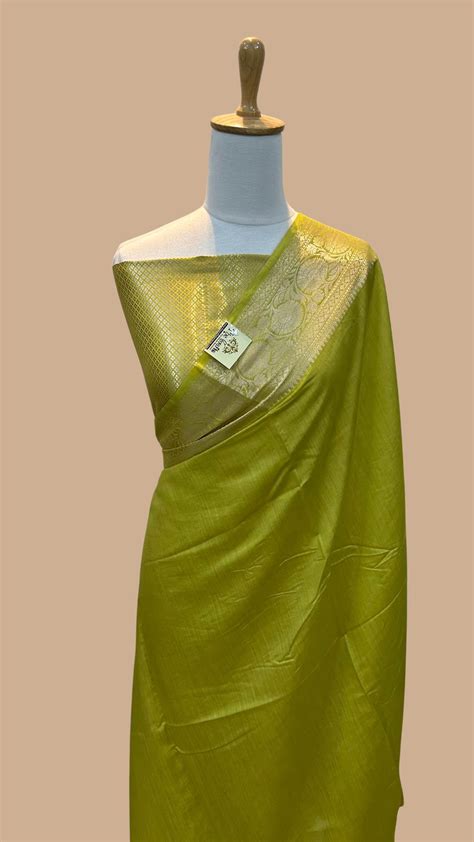Pure Chiniya Silk Banarasi Saree – The Crafts Banaras