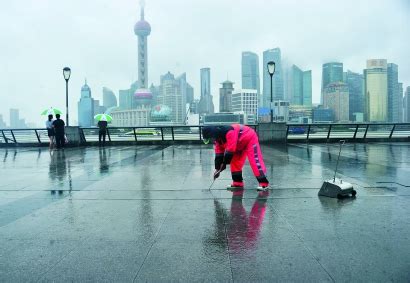 上海 大雨今又下 积水目前无 - 电子报详情页