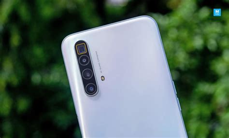 Realme X3 SuperZoom Review: Realme Delivered The POCO F2 We Were ...