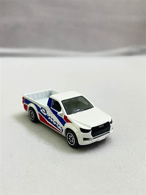 UNCARDED - MAJORETTE - ISUZU D-MAX – Its Fun