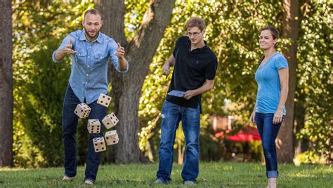 Playing Dice Games 的图像结果
