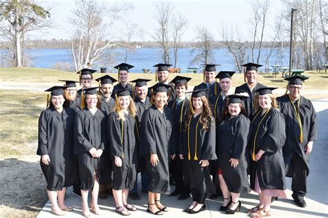 Oak Hills Christian College recognizes 22 graduates as class of 2022 ...