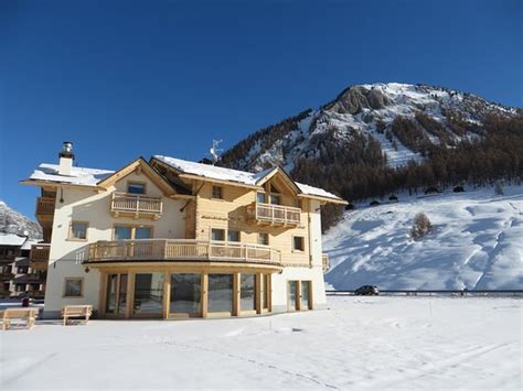 ECOHOTEL CHALET DES ALPES LIVIGNO - Specialty Inn Reviews, Photos, Rate ...