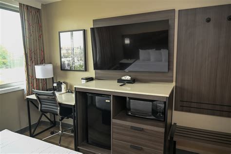 Ramada by Wyndham North Bergen | North Bergen, NJ Hotels