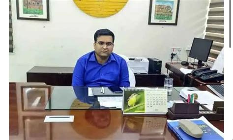 Big Beaking : वरुण रंजन बनाये गये रांची के नये डीसी | THENEWSPOST.in