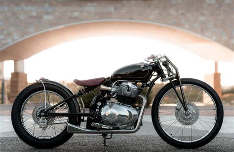 Royal Enfield Unveils Custom Super Meteor 650 in Australia | Autocar ...