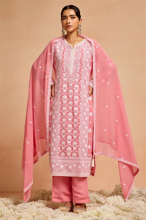 Peach Embroidered Kurta Set – SABHYATA CLOTHING