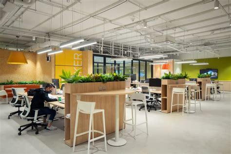 Commercial Space of Biulding 的图像结果