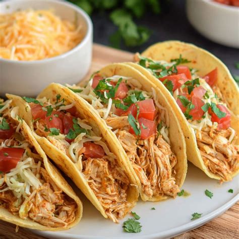 Easy Low Carb Chicken Casserole: A Delicious and Healthy Weeknight Dinner