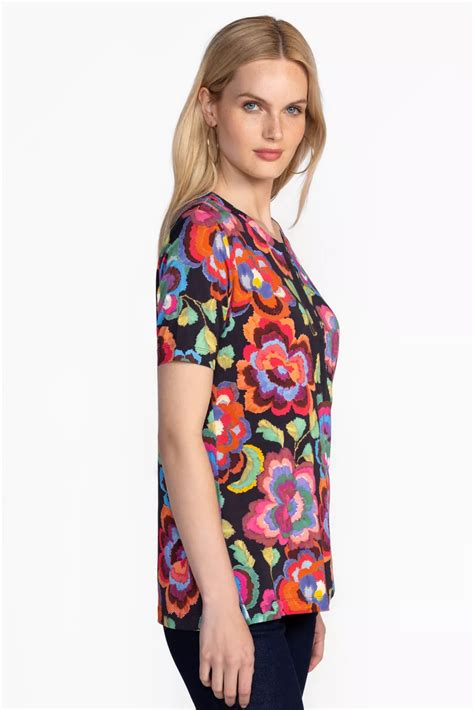 Buy THE JANIE FAVORITE SHORT SLEEVE HENLEY TEE | Johnny Was