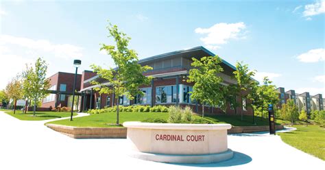 Cardinal Court | University Housing Services | Illinois State