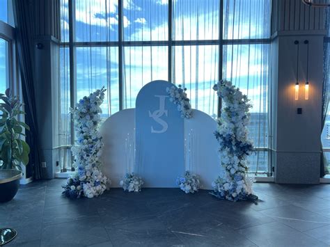 Something Blue Backdrop – Luxury Lane