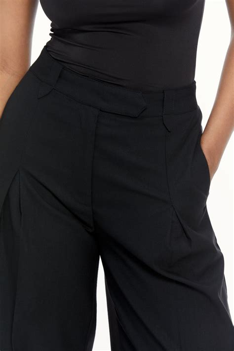 Black Raven High Waisted Tailored Trousers – Qua