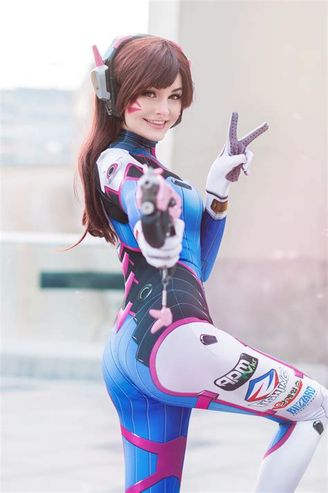 D.Va Cosplay by Ri Care : r/cosplaygirls