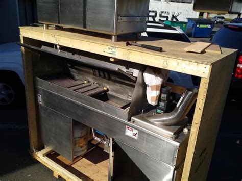 The Chippery Automatic Potato Chip Maker Line with Self Contained Class ...