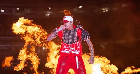 Poppin' In Stadiums Like Ayo: Chris Brown's Successful 'Breezy Bowl XX ...