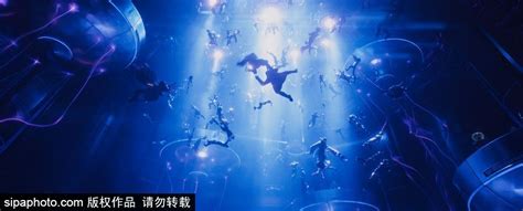 《头号玩家》中国独家终极预告海报 打造不可思议奇幻世界