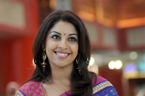 Richa Gangopadhyay Hot Saree Photo Stills