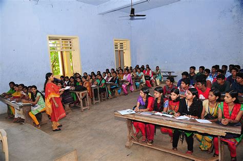 Mahatma Gandhi College, Thiruvananthapuram - Admissions, Contact ...