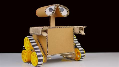 Comment Fabriquer Un Robot En Carton 的图像结果