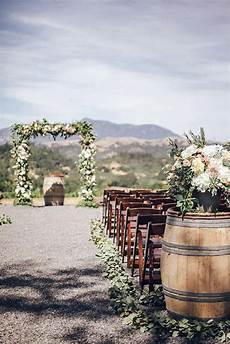 36 Rustic Wedding Decor For Country Ceremony by 36 Rustic Wedding Decor For Country Ceremony Vineyard 36 Rustic Wedding Decor For Country Ceremony