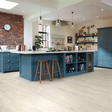 Calacatta d'Oro AKT-LM33 | McCurley's Concord Flooring Center Inc