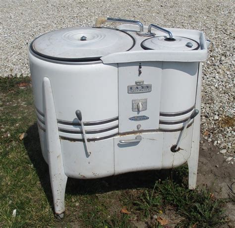 Washing Machine Wringer Washer Vintage Mid by TheOldGrainery