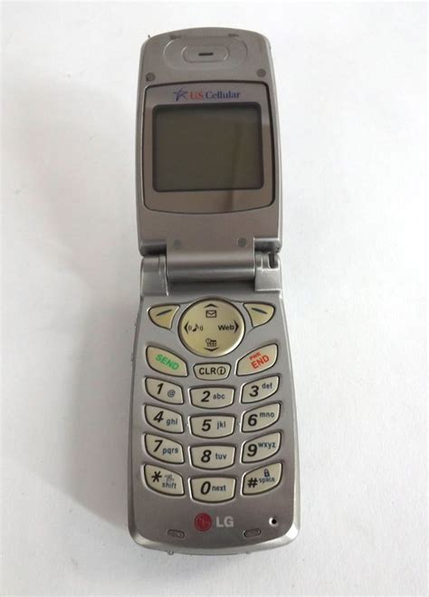 First Generation Cell Phones 的图像结果