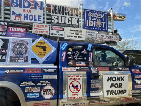 Eye sore on the road : r/trashy