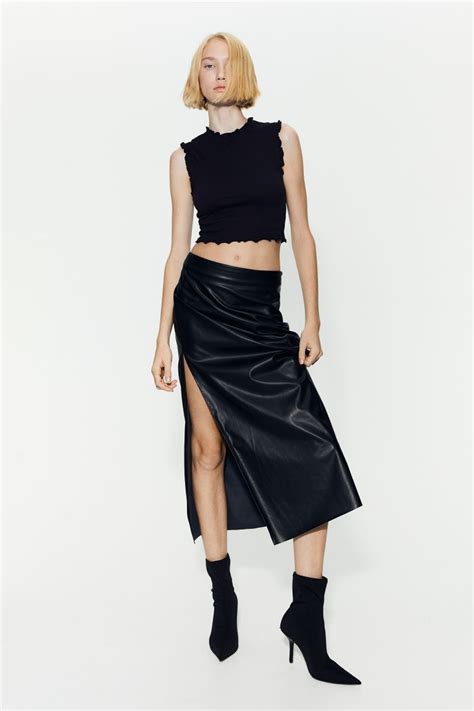 Smocked jersey top - Round neck - Sleeveless - Black - Ladies | H&M IN