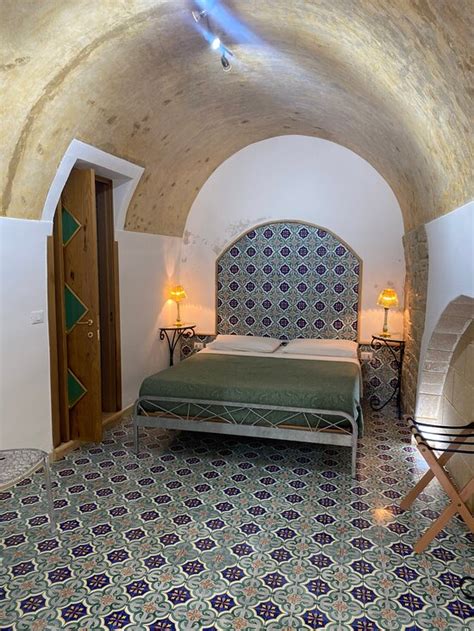 TRE PRINCIPI ROOMS (Gallipoli) - B&B Reviews, Photos, Rate Comparison ...