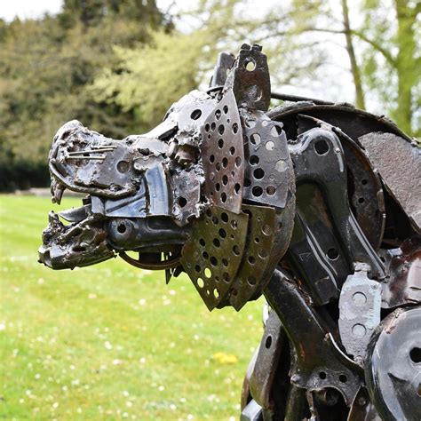 Recycled Metal Sculptures Indoor & Outdoor Scrap Metal Art Ideas / Fun