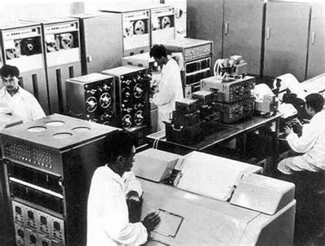 世界上第一台电子计算机诞生于哪一年 - 匠子生活
