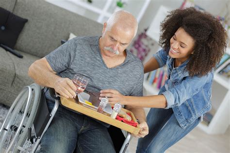 Community Support Worker 的图像结果